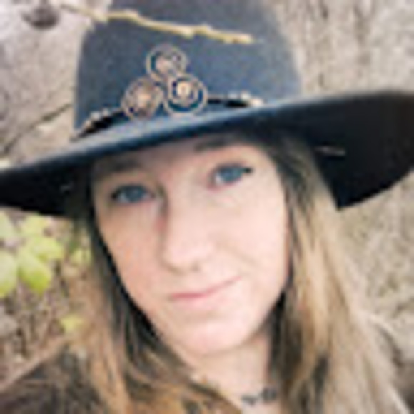 Meet your Posher, Beka - Picture 1 of 1